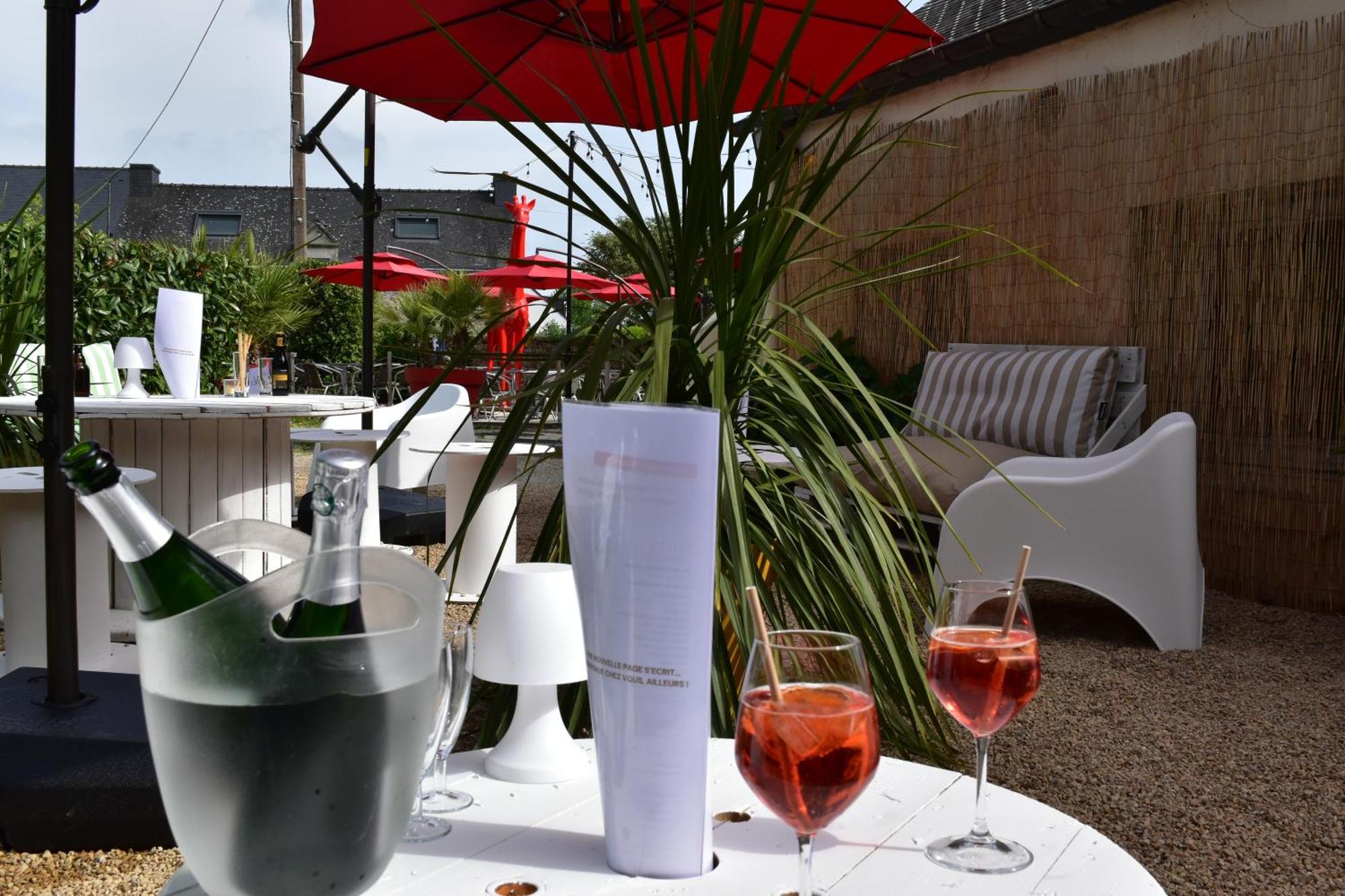 Logis Hotel Vannes Nord Le Clos Des Hortensias Locqueltas Luaran gambar